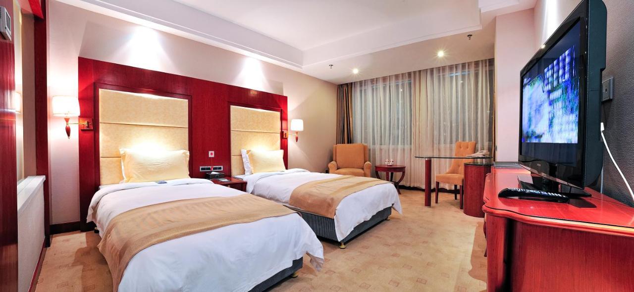 Uiles Hotel Hohhot Bagian luar foto