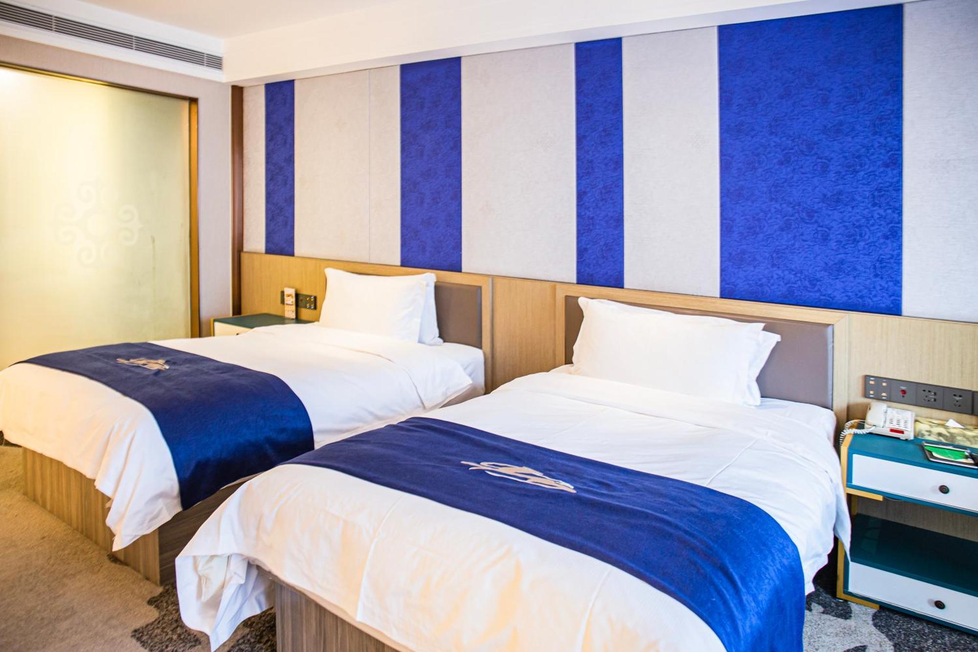 Uiles Hotel Hohhot Bagian luar foto