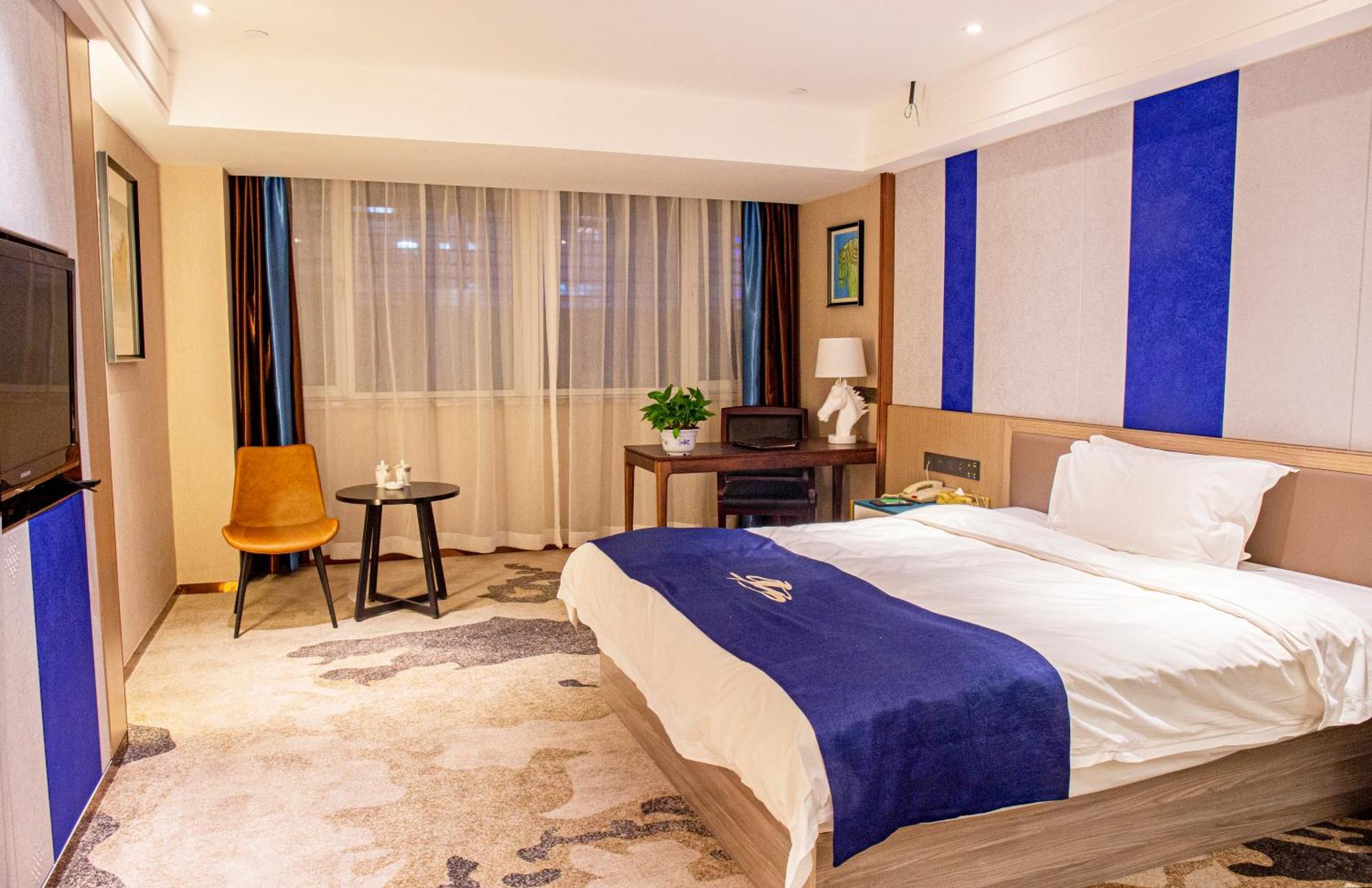 Uiles Hotel Hohhot Bagian luar foto