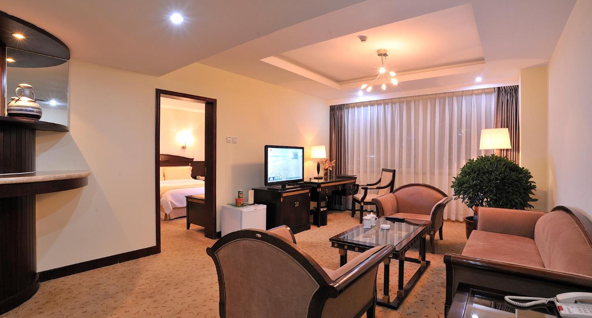 Uiles Hotel Hohhot Bagian luar foto